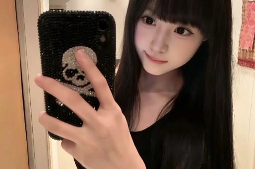 网红自导自演盲人被撞闹剧真相曝光后全网怒了